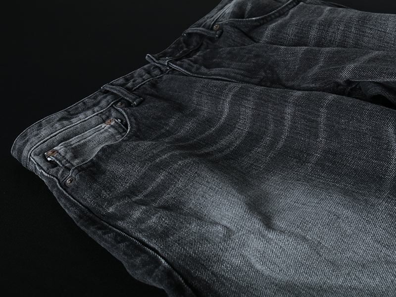 BLACK SELVEDGE JEANS Aging Wash フロント